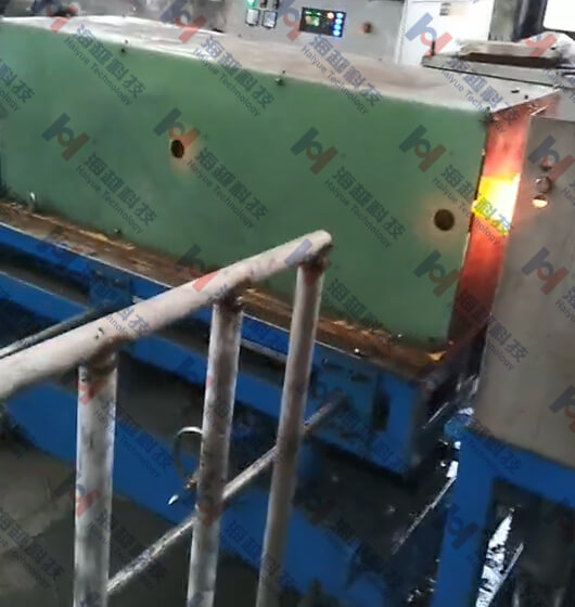 不銹鋼管管線 在線固溶感應加熱設(shè)備