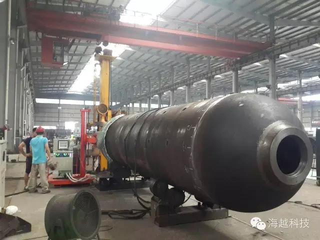 海越中頻高頻電磁感應(yīng)加熱設(shè)備在不同的行業(yè)、不同的工件、不同的工藝要求的應(yīng)用現(xiàn)場圖